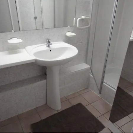 Studio Avec Terrasse Proche Paris Et Disneyland Gagny